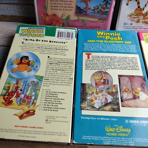 Disney Winnie The Pooh VHS Tapes Lot of 7 Movies Tapes The many adventures - Picture 3 of 11